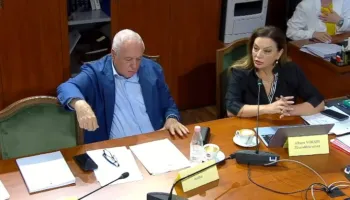 Debate për deklaratën e Paunoviç / Vokshi kërkon shpalljen “non grata”. Hasani: Qeveria ka mbajtur qëndrimin e saj