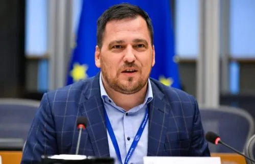 Deklarata e ministres serbe për Kosovën ndez reagime në Europë, eurodeputeti çek kërkon përjashtimin e Beogradit nga negociatat me BE-në!