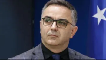 Deputeti i AAK thirrje Vetëvendosjes: Mos u përfshini në protestat në Tiranë! Dëm historik për Shqipërinë dhe Kosovën