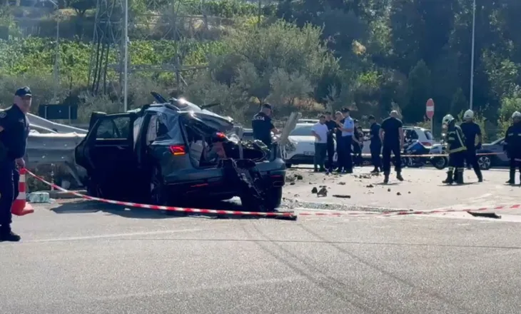 Detaje tronditëse nga aksidenti pranë Teg-ut/ një grua paraqitet në gjendje të rëndë