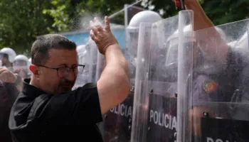 Dhuna e narkopolicisë po bën xhiron e botës, Rama paralajmëron protestuesit: Do ketë akoma…