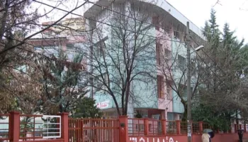 Dhuna në shkolla, në vitin shkollor që sapo u mbyll, katër raste me viktima të plagosur