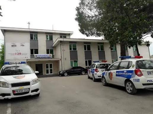 Dhunimi i 17-vjeçares në Fier, familja e autores: Vajza ka nevojë për trajtim
