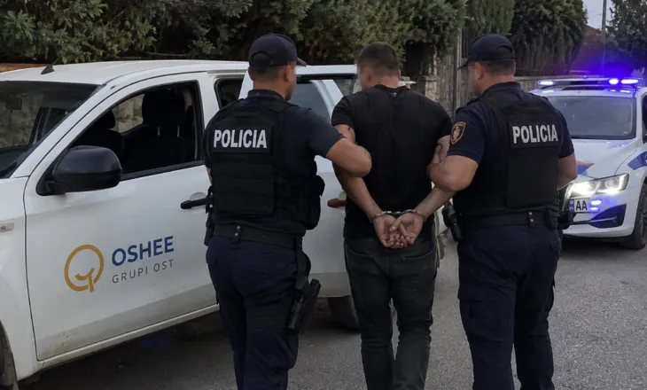 Dhunoi punonjësin e OSHEE-së dhe i mori automjetin e kompanisë, arrestohet nga Policia