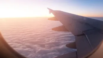 Disa truke për ta bërë më të lehtë udhëtimin me avion