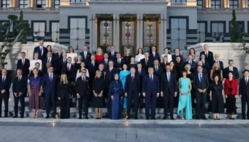 Dita 2 e Samitit të NATO-s në Ankara! Ukraina në fokus, Groenlanda ‘ndez’ diskutimet, Trump: Të zhgënjyer nga ju