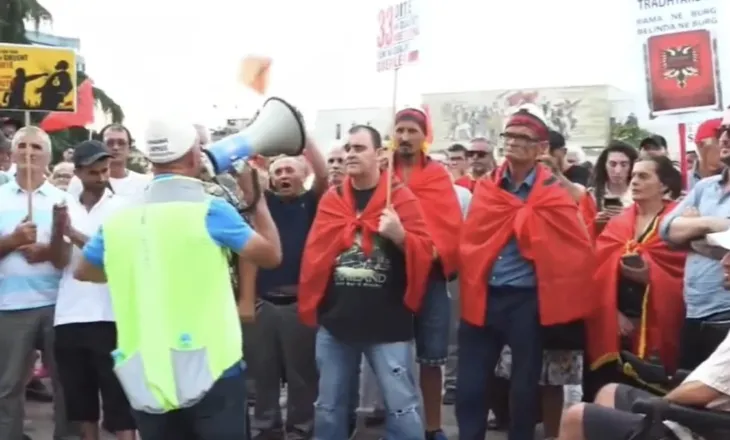 Dita e 33-të e tubimit, protestuesit: Ramës i është sosur durimi, ne nuk dorëzohemi
