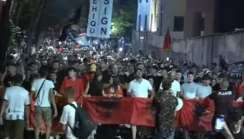 Dita e 39-të e protestës, qytetarët nisin marshimin në rrugë
