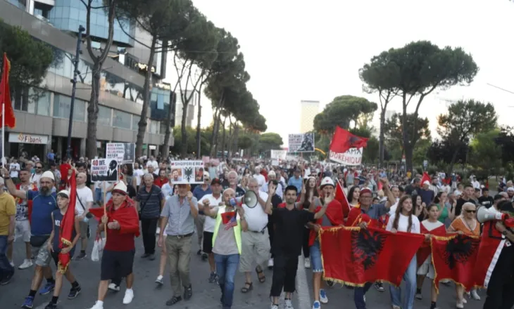 Dita e 40-të e protestës, qytetarët kërkojnë dorëheqjen e kryeministrit Rama