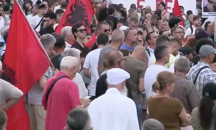 Dita e 48-të e protestës, qytetarët: Shqipëri e re