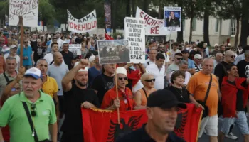 Dita e 55-të e protestës, qytetarët marshojnë drejt Kryeministrisë
