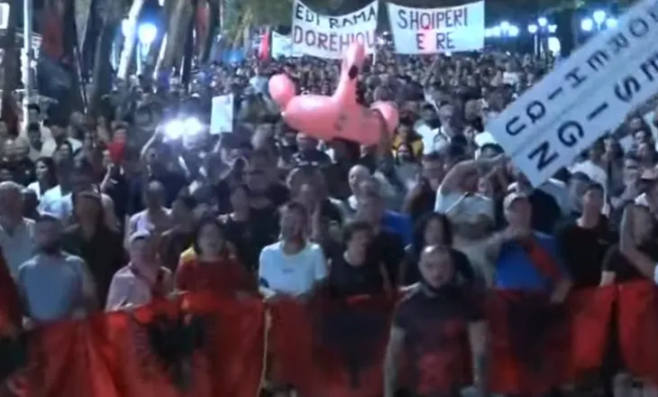 Dita e 60-të e protestës, nis marshimi i qytetarëve në rrugë