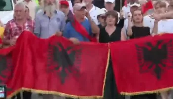 Dita e 60-të e protestës, qytetarët nisen drejt kryeministrisë