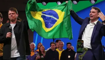 Djali i Bolsonaros nominohet si kandidat presidencial i krahut të djathtë në Brazil