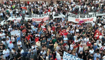 “Do shikoni çudira”, deputeti socialist: Miqtë e mi ranë pre e algoritmit të protestës