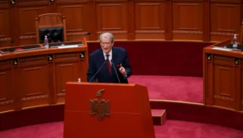 ‘Do shkurtojë edhe 20 bashki’ Berisha: Rama urdhëroi pengun e tij Mazniku të veprojë në mënyrë të njëanshme…
