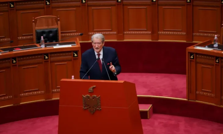 ‘Do shkurtojë edhe 20 bashki’ Berisha: Rama urdhëroi pengun e tij Mazniku të veprojë në mënyrë të njëanshme…