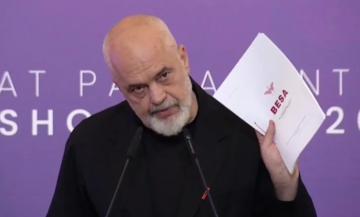 ‘Dorëheqja ime nuk negociohet me ju’, Rama u përgjigjet protestuesve pasi dolën kundër dokumentit ‘Besa’: Kam…