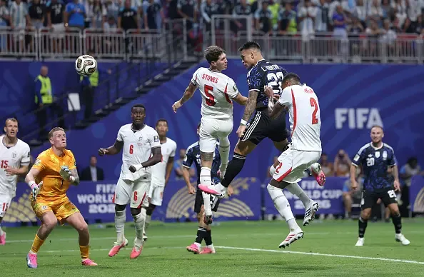 Dramë në minutat e fundit, Lautaro gjunjëzon Anglinë, Argjentina siguron finalen në Botëror