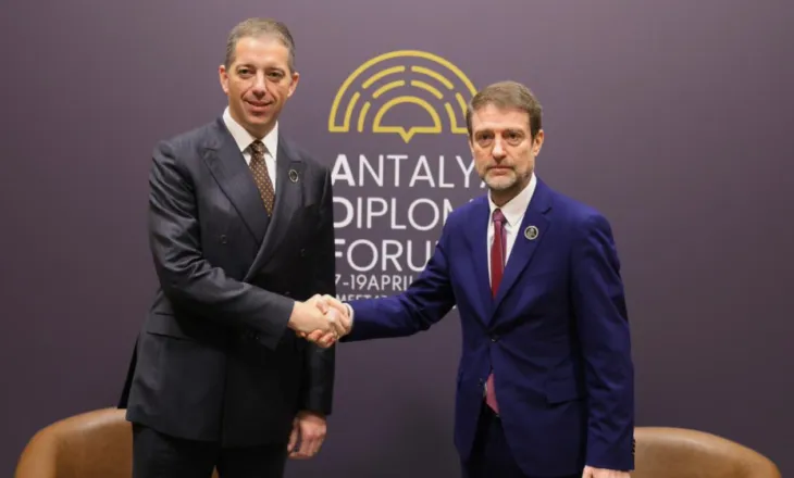 Drejt hapjes konsullatat në Shkodër dhe Bujanoc, Gjuriç tregon detajet e takimit me Hoxhën