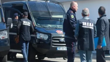 Drogë e lojëra fati, në pranga një efektiv policie e 2 persona të tjerë (EMRAT)