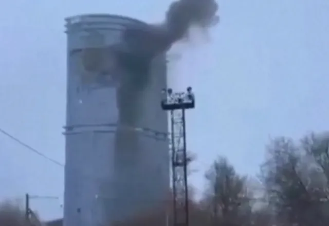 Dronët ukrainas godasin terminalin e naftës në Shën Petersburg