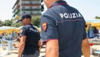 Dyshohet se përdhunoi një 18-vjeçare gjermane, vihet nën hetim i riu shqiptar në Itali