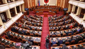 E hënë intensive për Kuvendin, zbardhet rendi i ditës për seancën plenare