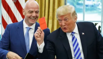 “E telefonova, por nuk e urdhërova”/ Trump zbulon bisedën me presidentin e FIFA-s