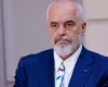 EDI RAMA PO LEVIZ PER TE SHUAR PROTESTEN