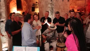 Edicioni i gjashtë i “Porto Palermo Festival” me mesazhe të forta për mbrojtjen e mjedisit