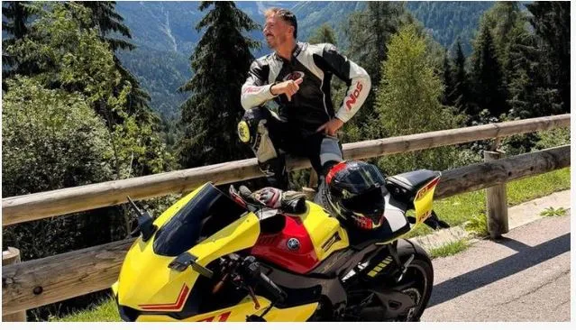 EMRI / Motori përplaset ‘kokë më kokë’ me makinën, ndërron jetë shqiptari në Itali