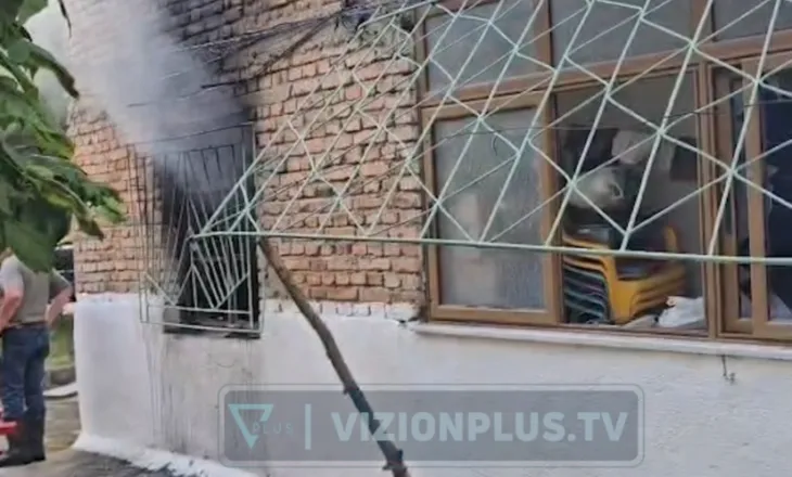 EMRI/ Zjarr në një pallat në Korçë, humb jetën 72-vjeçari! Detaje nga ngjarja
