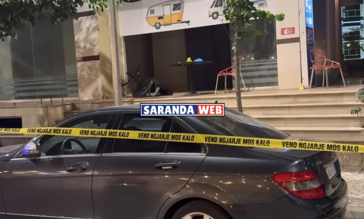 Erdhën me motor dhe qëlluan 9 herë me pistoletë, autorët mund të jenë larguar me skaf