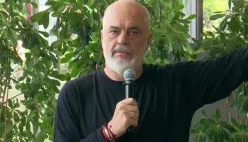 “Është bërë bulevardi si karnavalet e Rio de Janeiro që i sheh gjithë bota”, Rama për protestuesit: Kujtojnë se u bë deti kos dhe do zgjedhin kryeministrin me short