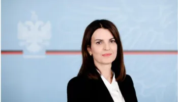 “Është i njëjti skenar i vjetër”, Koçiu reagon për dhunën në protestë: Kush shkel ligjin do të përgjigjet para drejtësisë