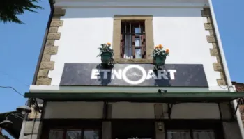 EtnoArtGallery në Korçë, udhëtim në identitetin dhe trashëgiminë kulturore shqiptare