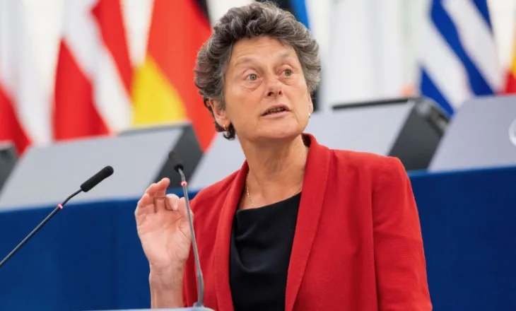 Eurodeputetja Tineke Strik: Shqipëria të luftojë korrupsionin