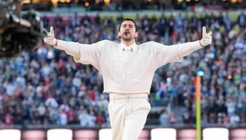 Fenomeni Bad Bunny mbyll turneun botëror të koncerteve, duke vendosur rekord historik