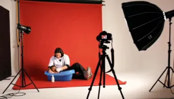 Flet fotografi i Messit dhe “baby Yamal” më 2007: “Leo ishte në tension, gjithçka e shpëtoi nëna e Lamine”