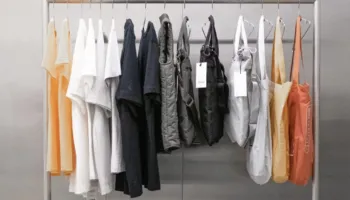Franca miraton ligjin kundër ‘fast-fashion’, ndalon influencuesit të promovojnë marka të tilla