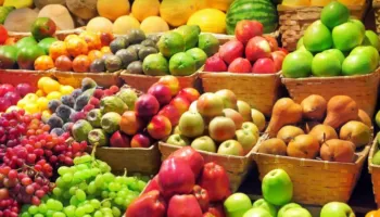 Frutat që duhet të konsumoni në këto ditë të nxehta