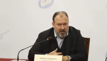 Fshesa” e PS-së kalon mbi hartë/ Nga Fushë-Arrëzi te Prrenjasi, shkrihen 15 bashki