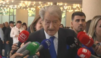 “Funerali politik i Edi Ramës”, Berisha: Populli po kërkon largimin e kreut të meduzës