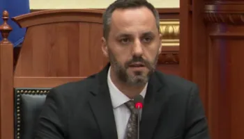 Gazi lotsjellës ndaj protestuesve, Lamallari: I certifikuar nga kompanitë prodhuese, protesta me mercenarë të paguar