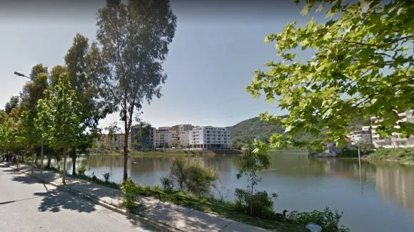 Gjendet e mbytur një 45-vjeçare në Liqenin e Thatë, nisin hetimet