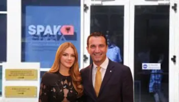 Gjyqi i Veliajt, Ajola Xoxa kërkoj pezullimin e procesit, Gjykata rrëzon kërkesën