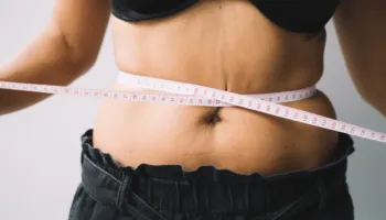 Gratë e reja mbipeshë po nxisin rritjen e diabetit