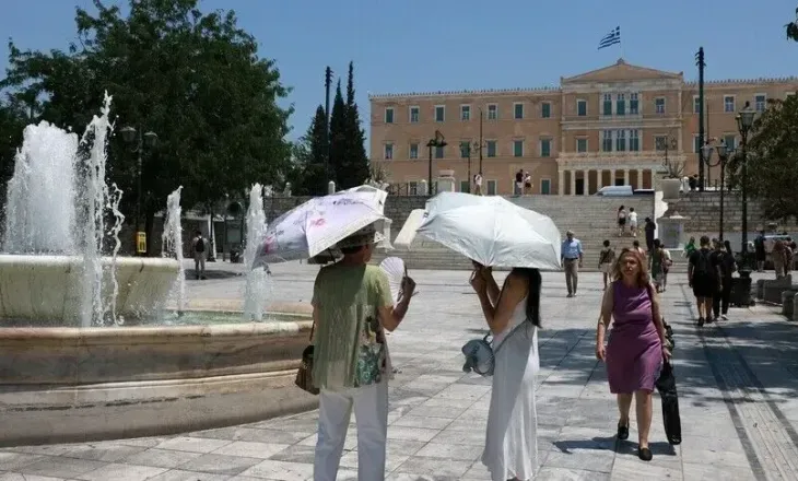 Greqia përgatitet për kulmin e valës së të nxehtit, temperaturat pranë 43 gradë Celsius