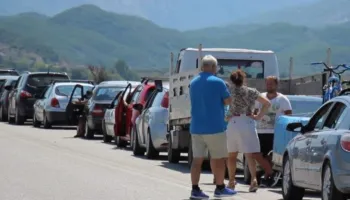 Greva e grekëve prek qarkullimin, të hënën ndërpritet për disa orë lëvizja në Kakavijë
